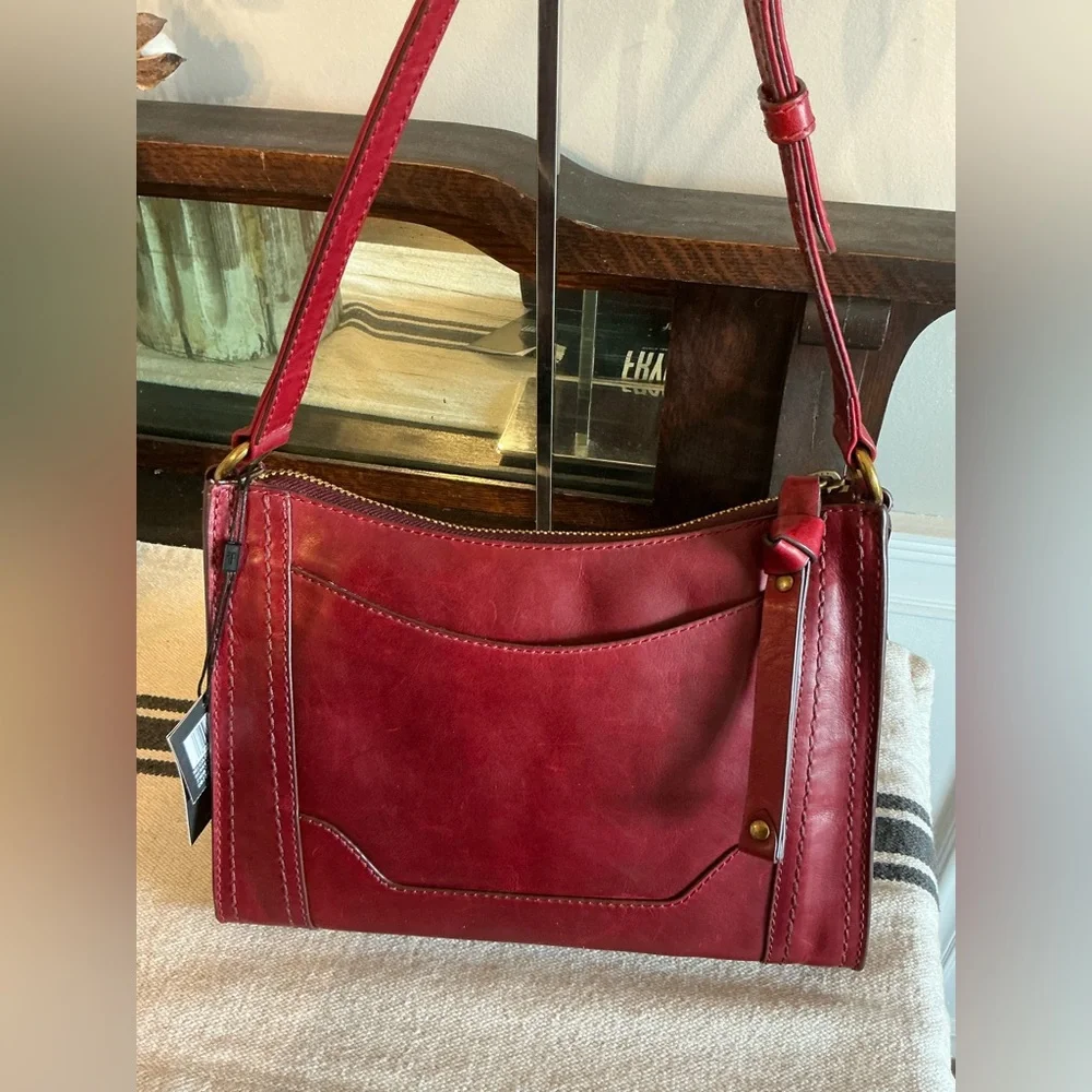 NWT Frye Leather Melissa Zip Top Saddle Crossbody Berry Lacquer Red MSRP $198